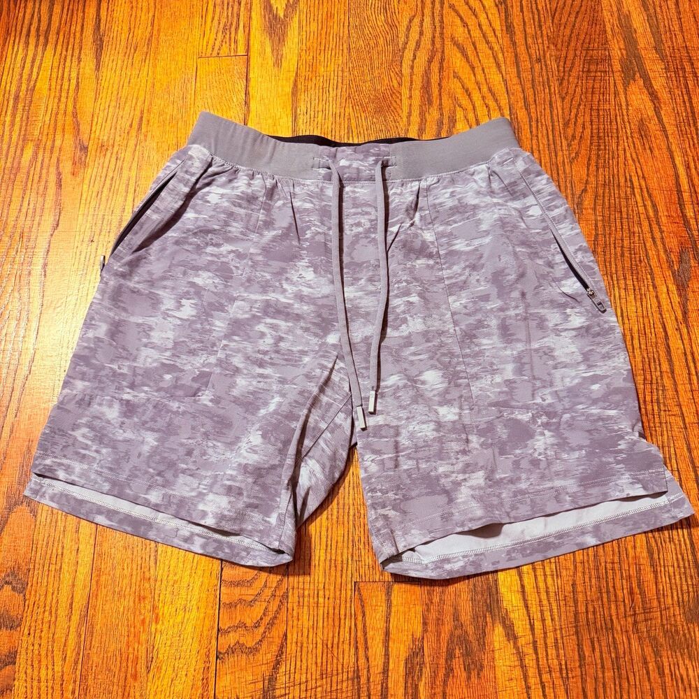 Lululemon Shorts Men’s Small License To Train Lined Camo Pace Gym 7” Inseam